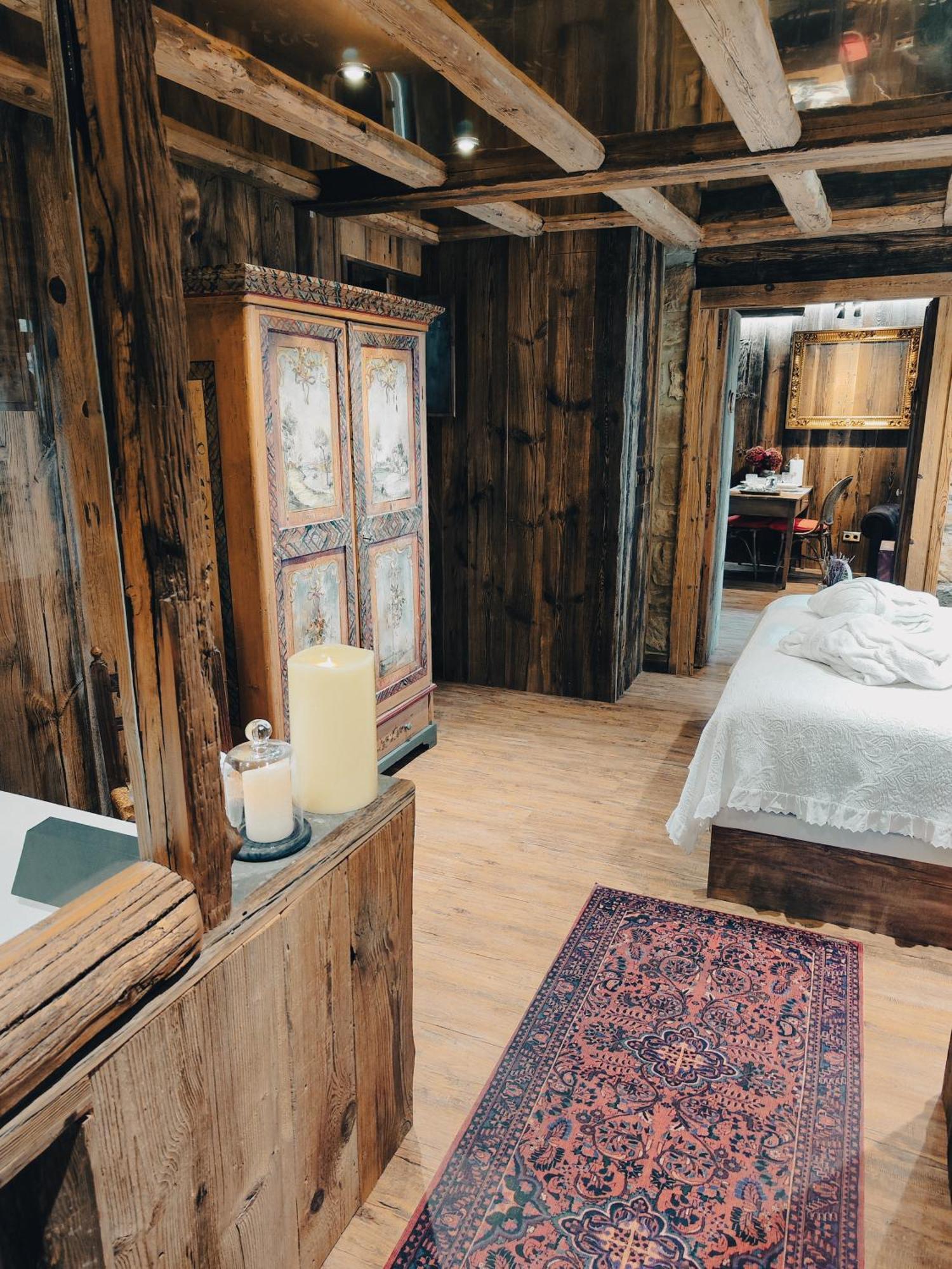 Apartamentos El Rincon De Usana Zona Zero Aínsa Zimmer foto