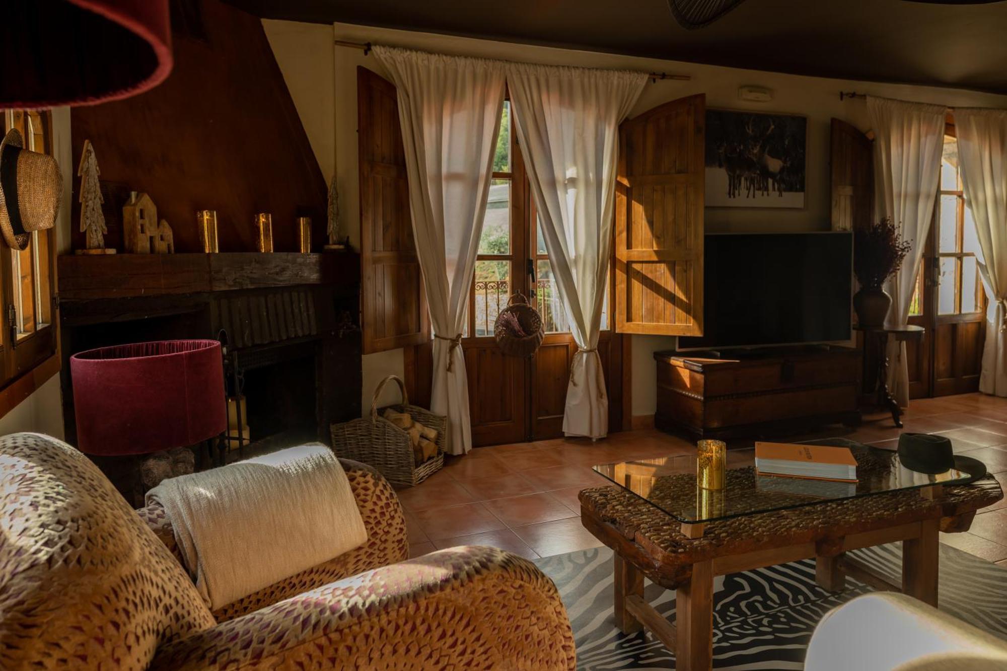 Apartamentos El Rincon De Usana Zona Zero Aínsa Zimmer foto